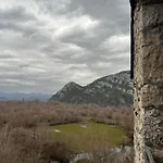 Skadar Stone House *